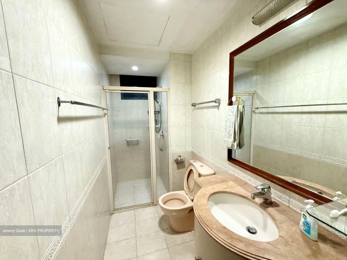 East Meadows (D16), Condominium #530597331